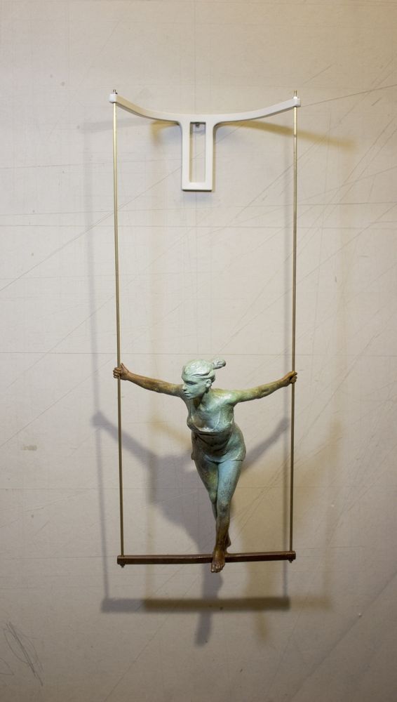 Trapeci B III| Pere Sala| escultura contemporànea en bronze